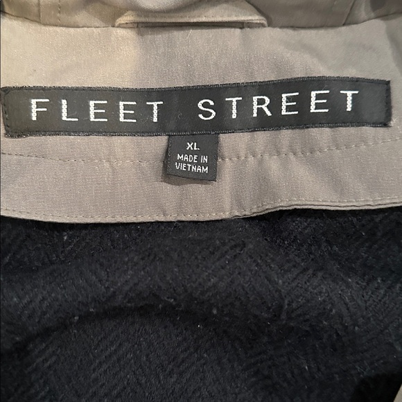 Women’s Fleet Street- Black Hooded Coat. Size XL - Picture 6 of 10